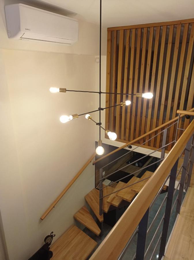Minimal Two-Floor Apartment Thessaloniki Exterior photo